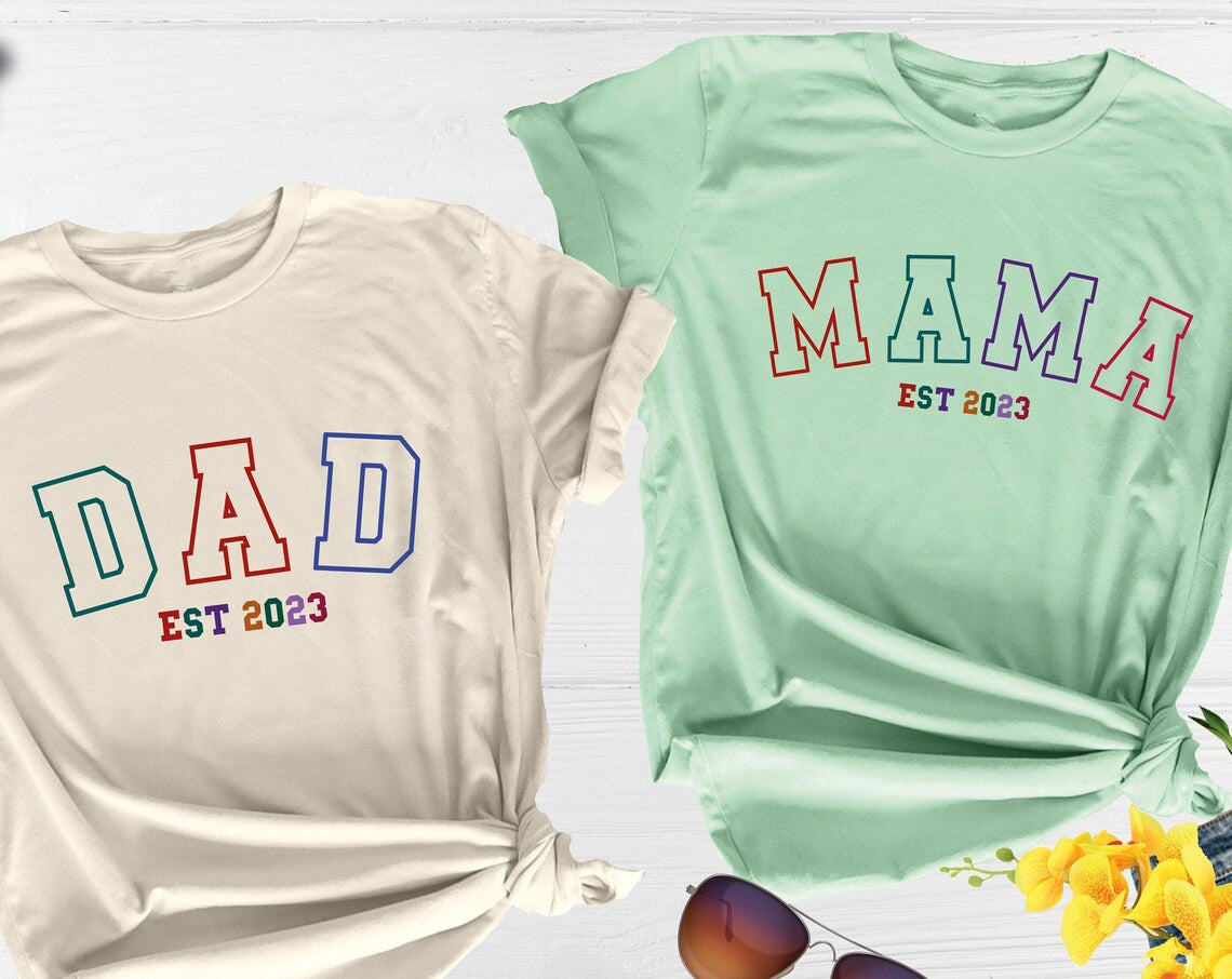 Unisex T-shirt Mama Est 2023 Shirt, Dad Est 2023 Shirt, Family Est Shirt, New Dad Shirt, New Mama Shirt, Pregnancy Announcement Shirt, Mother's Day Shirt